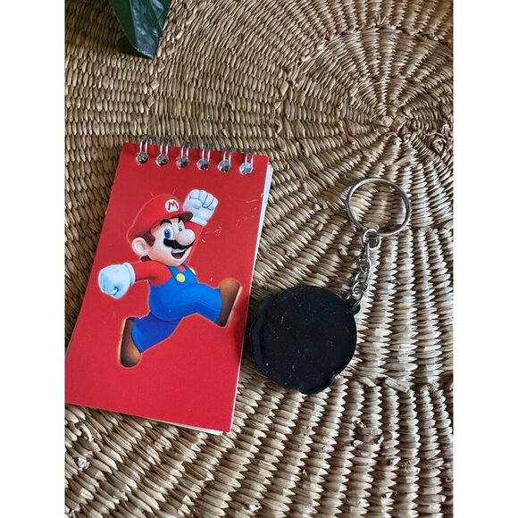 Super Mario keychain & notebook - Picture 6 of 6
